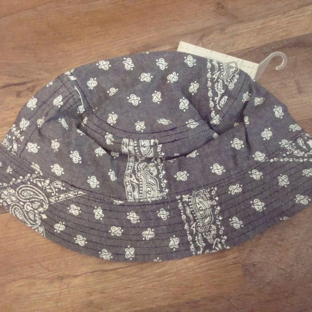 LIDS PAISLEY‎ PAISLY S/M FLOPPY BUCKET HAT CAP 00S Y2K VINTAGE W1
